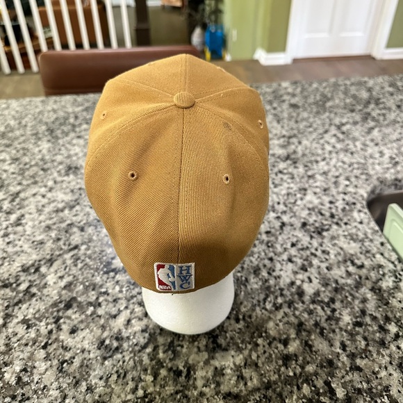 NBA ATLANTA HAWKS Sand and sky Mitchell & Ness Brown Fitted Mens Hat SZ 7 3/8 - Picture 5 of 5